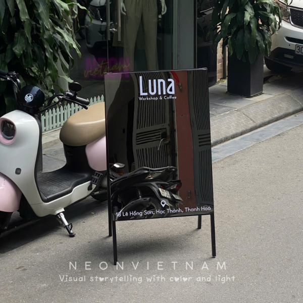 Mirror Stainless Steel Standee Sign - Image 3