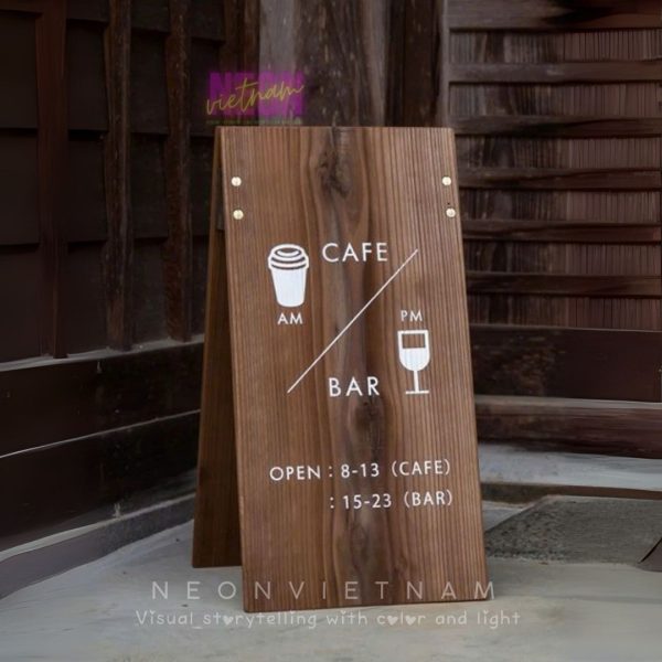 wooden standy
